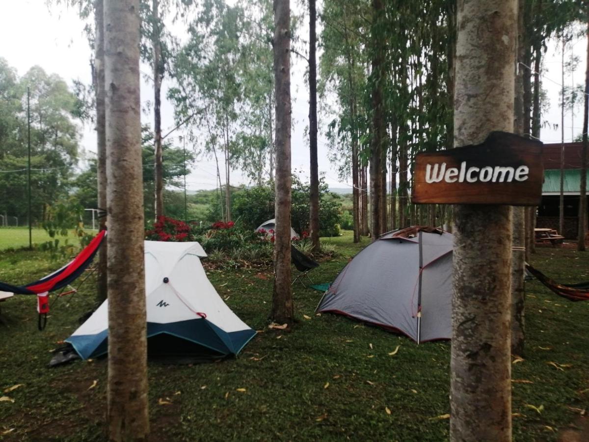 Murchison Backpackers Masindi エクステリア 写真