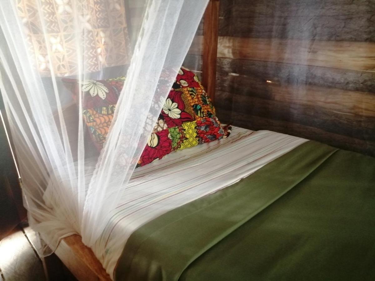 Murchison Backpackers Masindi エクステリア 写真